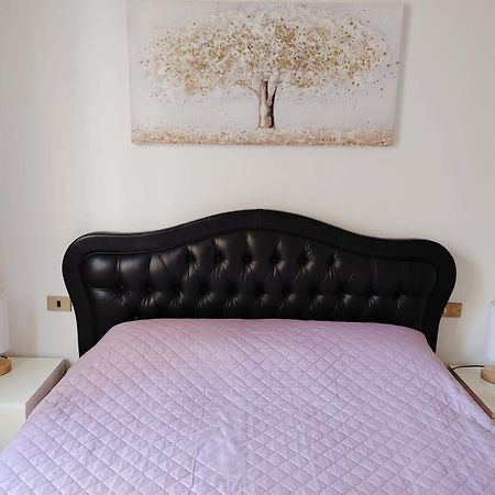 Mazzini Apartment - The V Collection Turate Kültér fotó