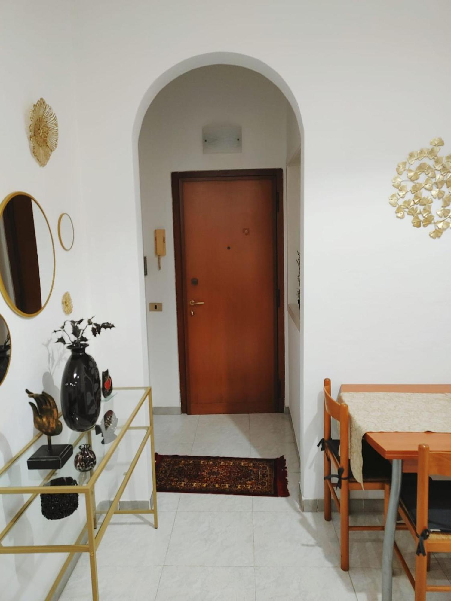 Mazzini Apartment - The V Collection Turate Kültér fotó
